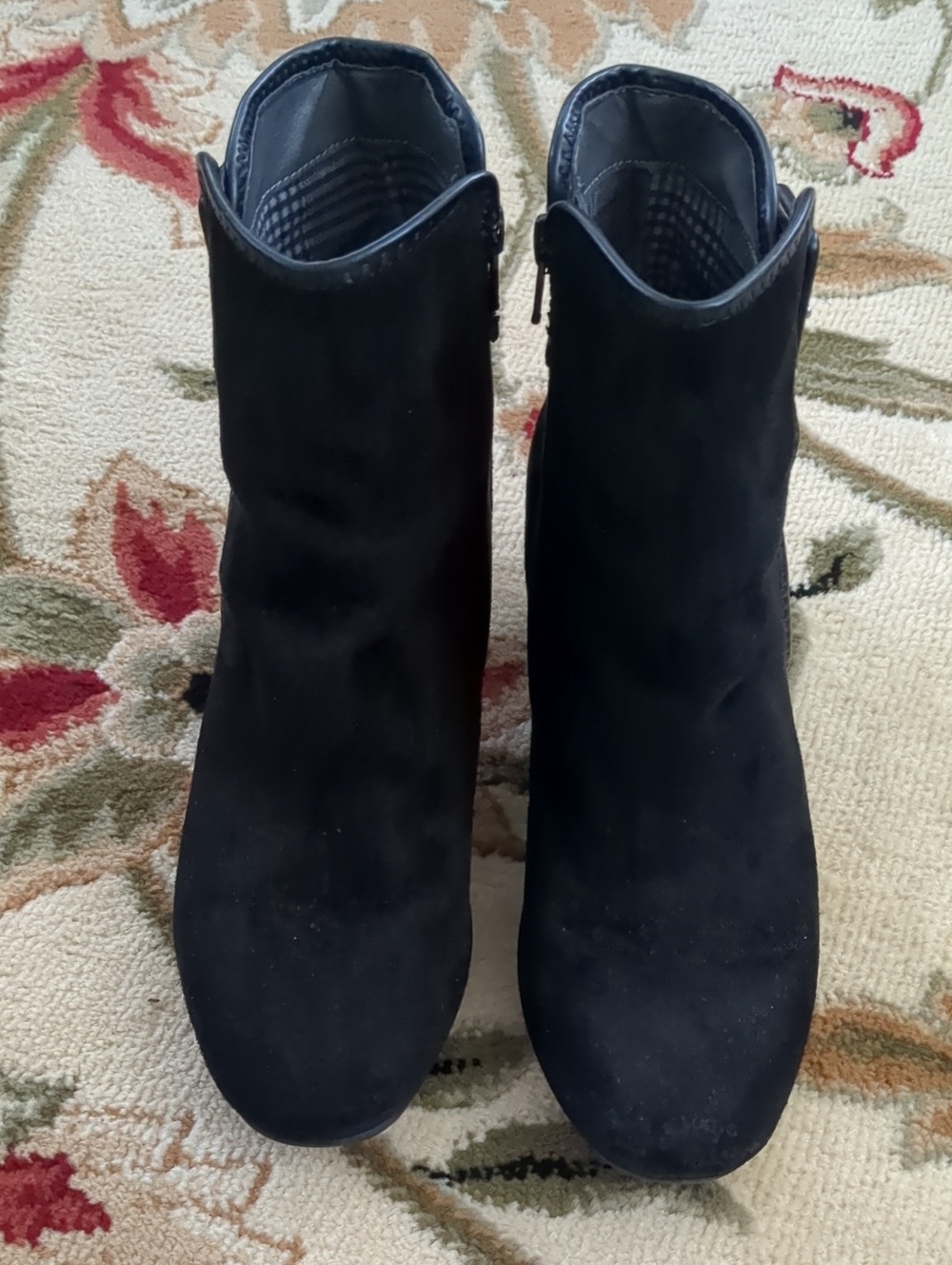 White Mountain Block Heel Buckle Detail Faux Suede Black Boots 7M - Picture 14 of 14